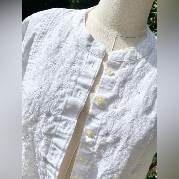 J.Jill Linen Button Down Blouse - Picture 2 of 8